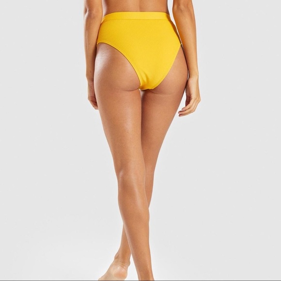 Gymshark Essence Citrus Yellow Bikini - Picture 4 of 10
